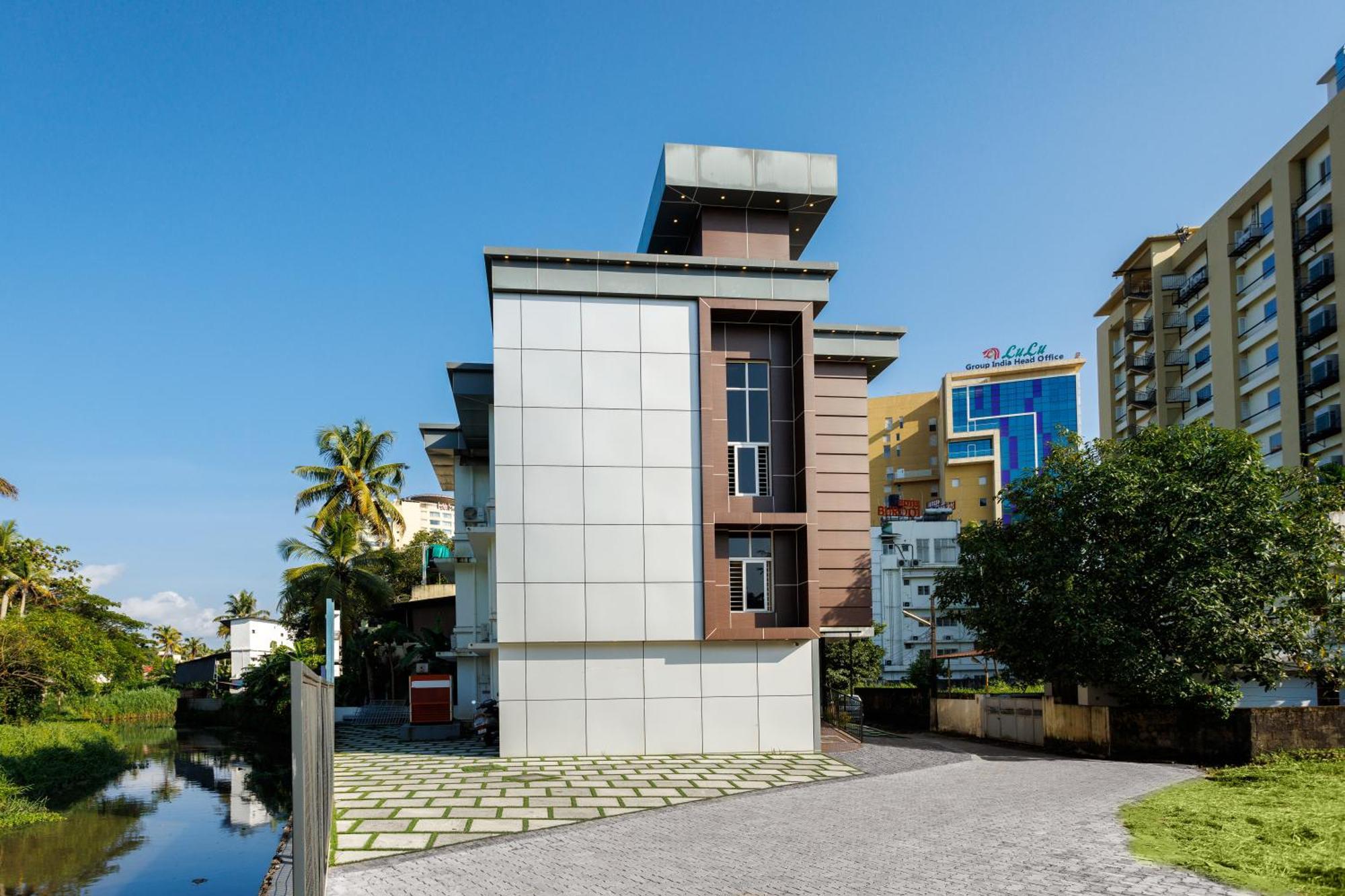 The Lotaz Hotel Kochi Kültér fotó